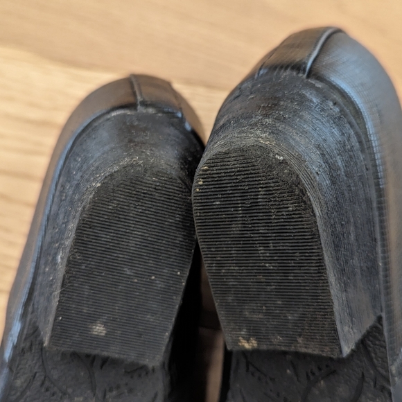 Naya Felix Black Leather Ankle Bootie Embossed Sz 6 - Picture 12 of 14